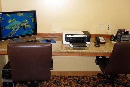 Red Roof Inn & Suites Midland Facilidades foto